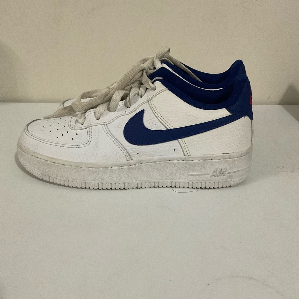 Nike Air Force 1 White with Navy Accents